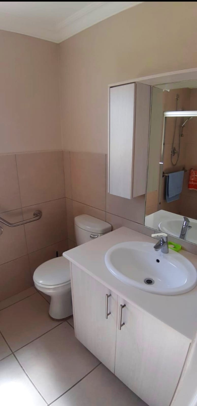 2 Bedroom Property for Sale in Groenkloof Retirement Village Western Cape